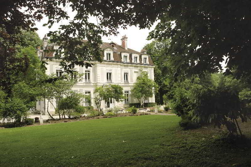 Chateau De La Dame Blanche - Logis Geneuille Exteriér fotografie