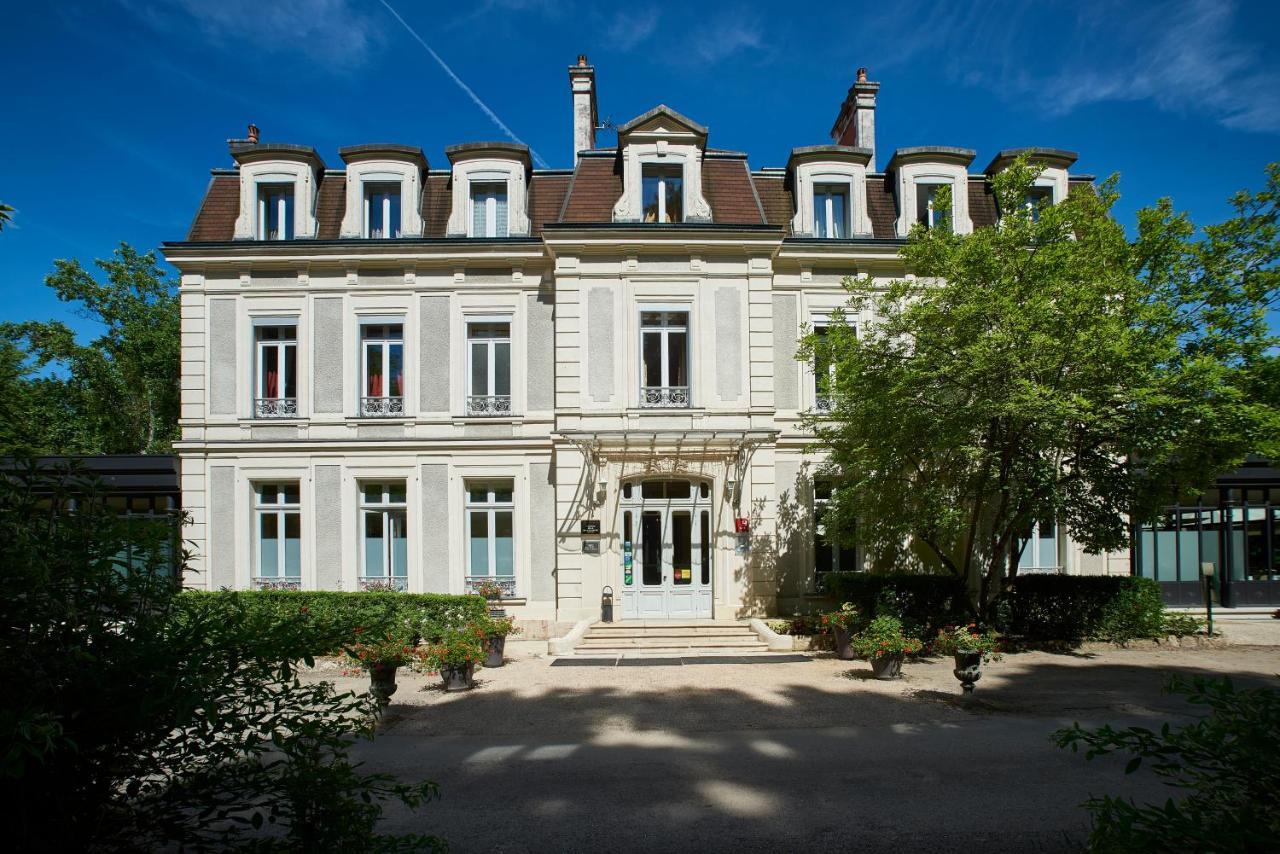 Chateau De La Dame Blanche - Logis Geneuille Exteriér fotografie